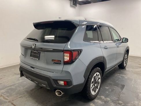 Certified 2025 Honda Passport TrailSport image 6