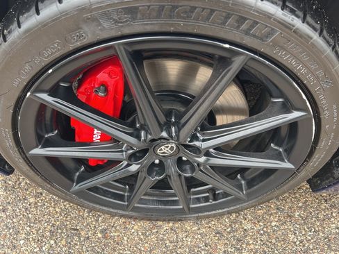 Used 2025 Toyota GR86 Premium w/ Performance Package image 32