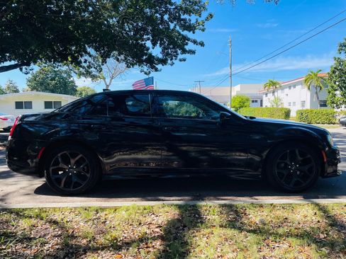 Used 2023 Chrysler 300 Touring L w/ Popular Equipment Group image 6