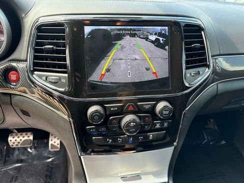 Used 2021 Jeep Grand Cherokee SRT AWD/4WD image 14