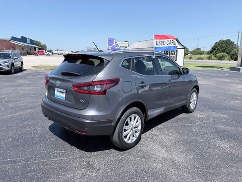 Used 2020 Nissan Rogue Sport SV FWD image 5