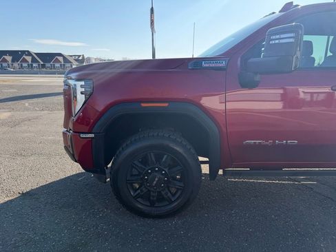 Used 2024 GMC Sierra 2500 AT4 w/ AT4 Premium Plus Package image 11