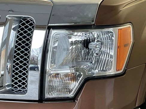 Used 2011 Ford F150 Lariat w/ Lariat Chrome Pkg image 15