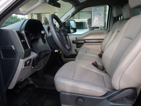 Used 2022 Ford F250 XL RWD image 8