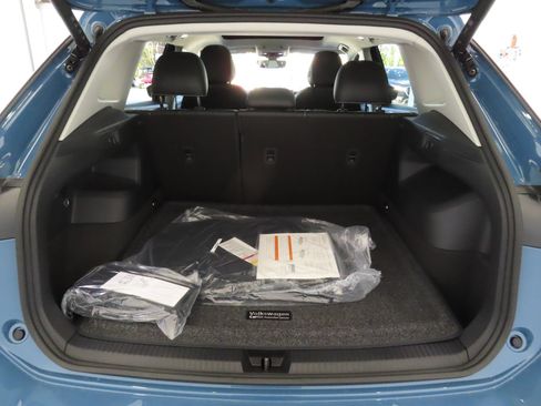 Certified 2026 Volkswagen Tiguan SE FWD image 24
