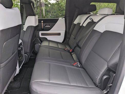 New 2025 GMC Hummer EV 2X image 15