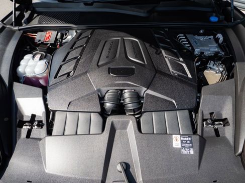 Certified 2026 Porsche Cayenne GTS image 36