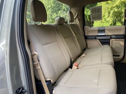 Used 2020 Ford F150 XLT w/ Equipment Group 302A Luxury AWD/4WD image 34