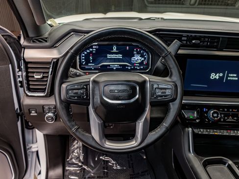 Used 2025 GMC Sierra 3500 Denali w/ Denali Reserve Package image 19