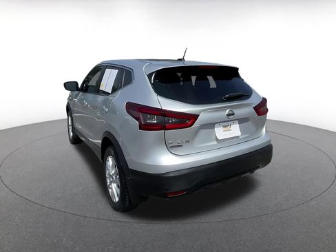 Used 2021 Nissan Rogue Sport S image 11