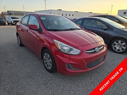 Used 2016 Hyundai Accent SE image 2