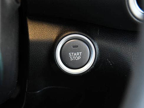 Used 2023 Hyundai Kona SE w/ Cargo Package FWD image 27