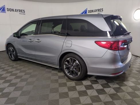 Certified 2024 Honda Odyssey Elite image 3