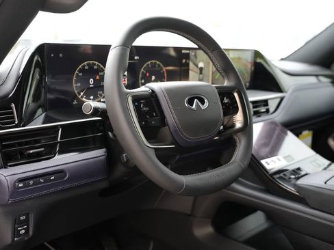 New 2026 INFINITI QX80 4WD image 16