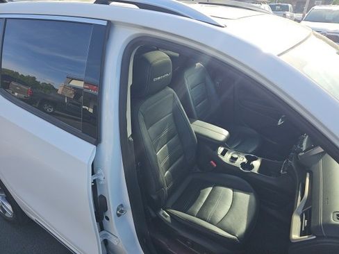 Used 2022 GMC Terrain Denali image 26