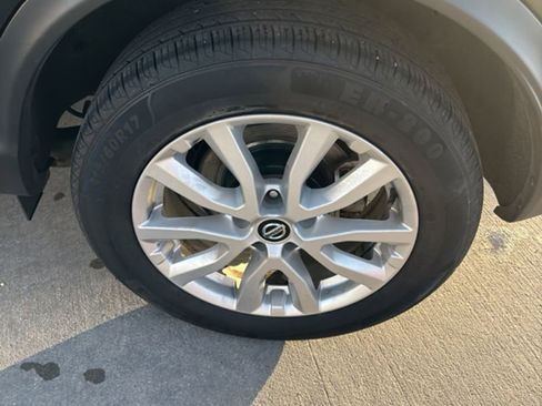 Used 2022 Nissan Rogue Sport S image 10