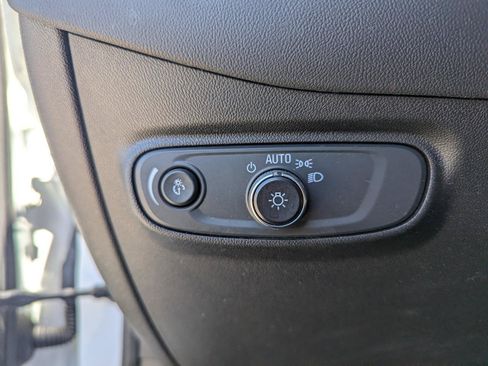 Used 2022 Chevrolet Equinox LS AWD/4WD image 14