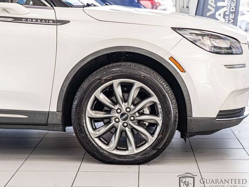 Used 2020 Lincoln Corsair AWD w/ Premium Package image 11