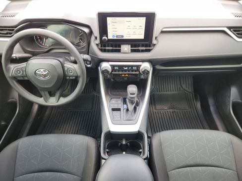 Used 2024 Toyota RAV4 XLE FWD image 29