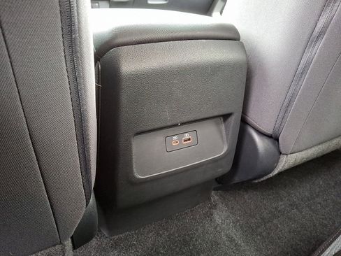 Certified 2023 Nissan Frontier SV w/ Technology Package AWD/4WD image 12