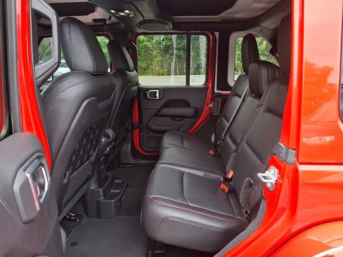 Used 2021 Jeep Wrangler Unlimited Rubicon AWD/4WD image 10