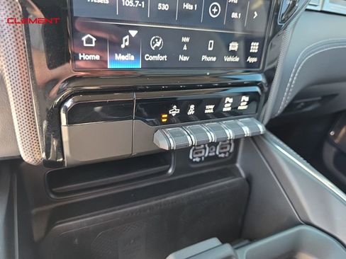 Used 2024 RAM 1500 Limited image 23