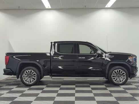 Used 2026 GMC Sierra 1500 Denali Ultimate AWD/4WD image 8