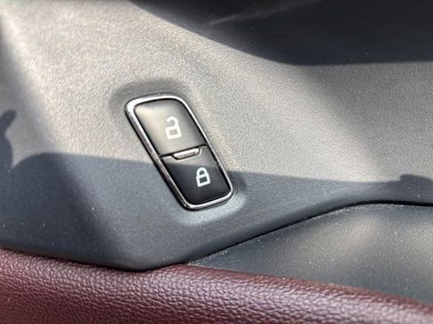 Used 2023 Ford Expedition Limited image 70