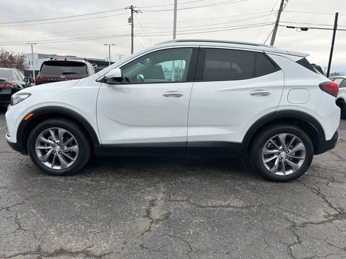 Used 2023 Buick Encore GX Essence w/ Experience Buick Package image 4