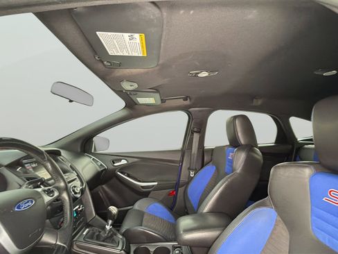 Used 2014 Ford Focus ST w/ Equipment Group 201A FWD image 32