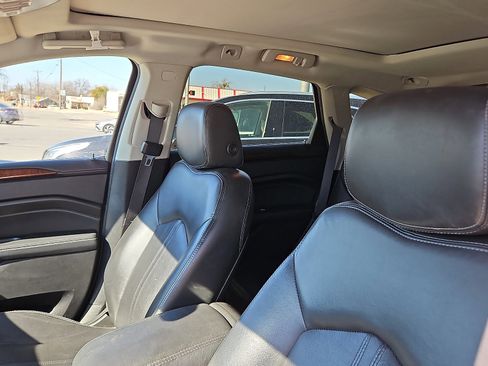 Used 2015 Cadillac SRX Luxury image 11
