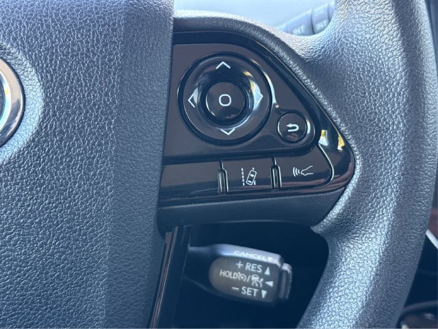 Used 2020 Toyota Prius LE FWD image 29