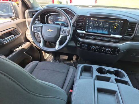 Used 2025 Chevrolet Silverado 1500 LT AWD/4WD image 30