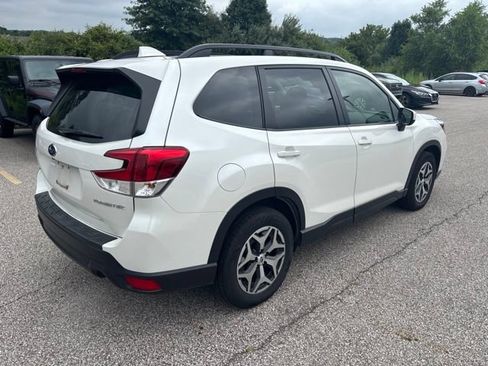 Used 2021 Subaru Forester Premium w/ Popular Package #1 AWD/4WD image 3