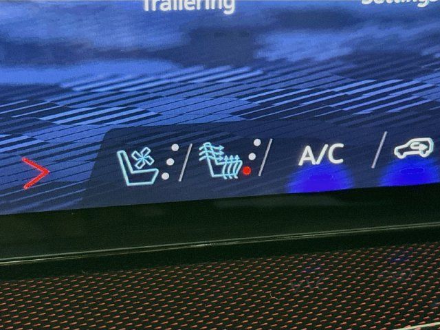 Used 2024 Chevrolet Traverse RS AWD/4WD image 22