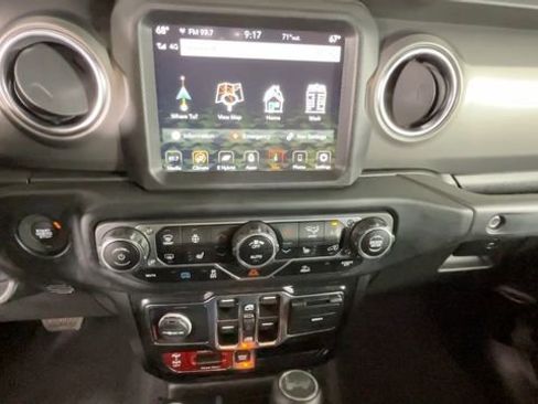 Used 2023 Jeep Wrangler Unlimited Rubicon 4xe w/ Cold Weather Group AWD/4WD image 37