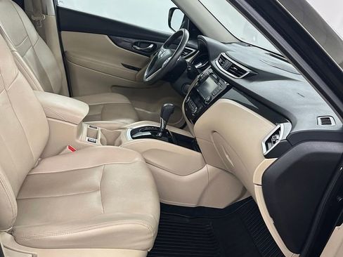 Used 2016 Nissan Rogue SL w/ SL Premium Package image 36