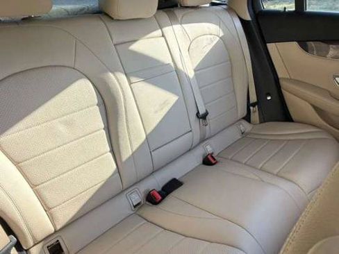Used 2017 Mercedes-Benz GLC 300 4MATIC Coupe image 12