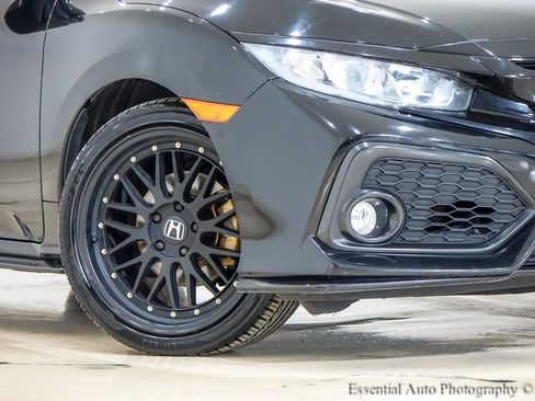 Used 2018 Honda Civic Sport image 3