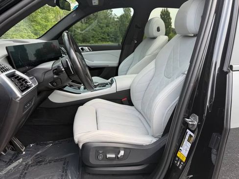Used 2024 BMW X5 xDrive40i w/ M Sport Package AWD/4WD image 11