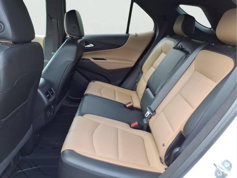 Used 2023 Chevrolet Equinox Premier w/ LPO, Floor Liner Package FWD image 22