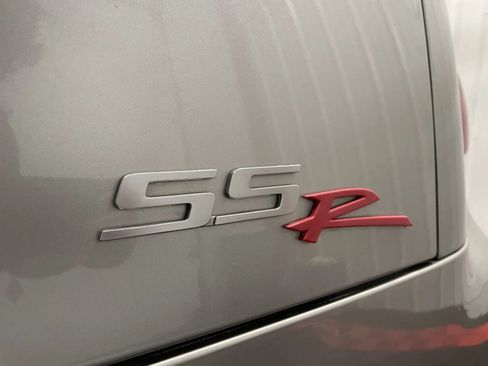 Used 2005 Chevrolet SSR w/ Preferred Equipment Group RWD image 18