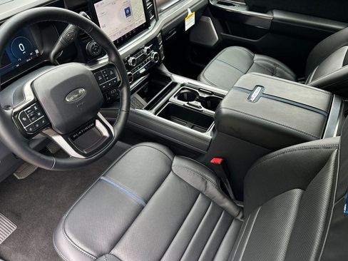 New 2026 Ford F250 Platinum w/ Tremor Off-Road Package image 7