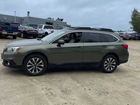 Used 2017 Subaru Outback 2.5i Limited AWD/4WD image 3