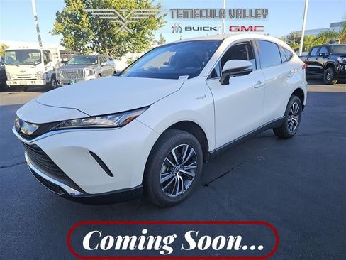 Used 2021 Toyota Venza LE w/ Carpet Mat Package (TMS) AWD/4WD image 1