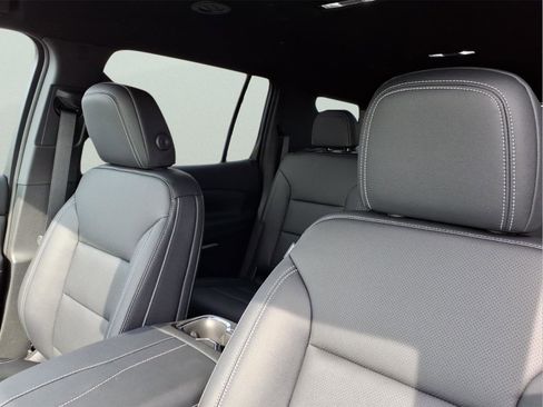 New 2026 Chevrolet Traverse LT w/ Enhanced Driving Package image 16