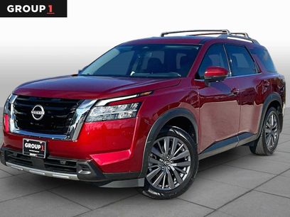 Used 2023 Nissan Pathfinder SL w/ SL Premium Package