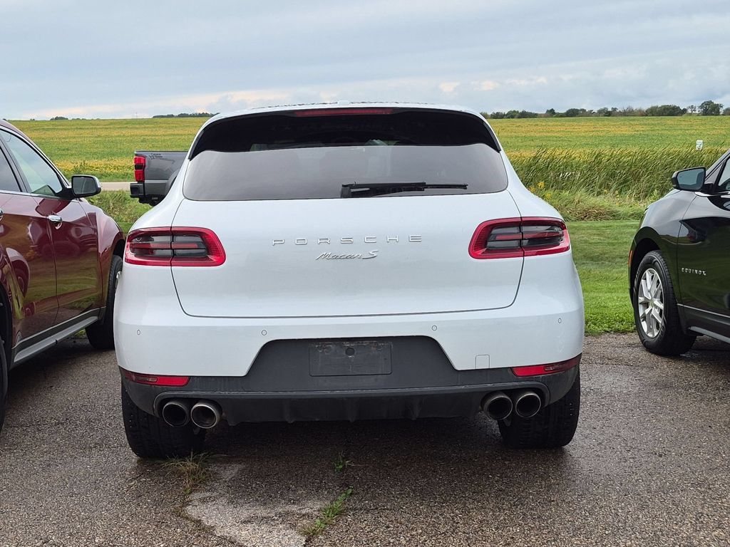 Used 2017 Porsche Macan S AWD/4WD image 3