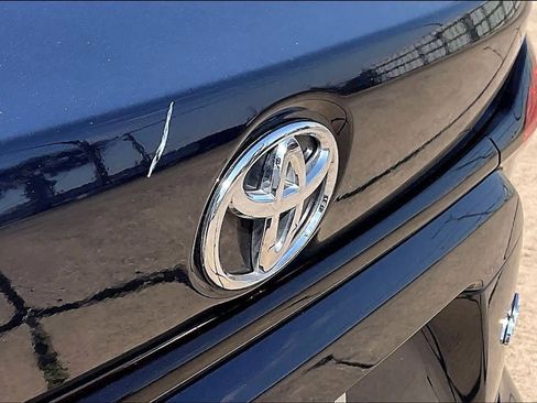 Used 2022 Toyota Corolla LE w/ LE Convenience Package image 31