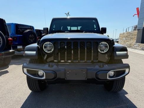 Used 2022 Jeep Gladiator Sport AWD/4WD image 9